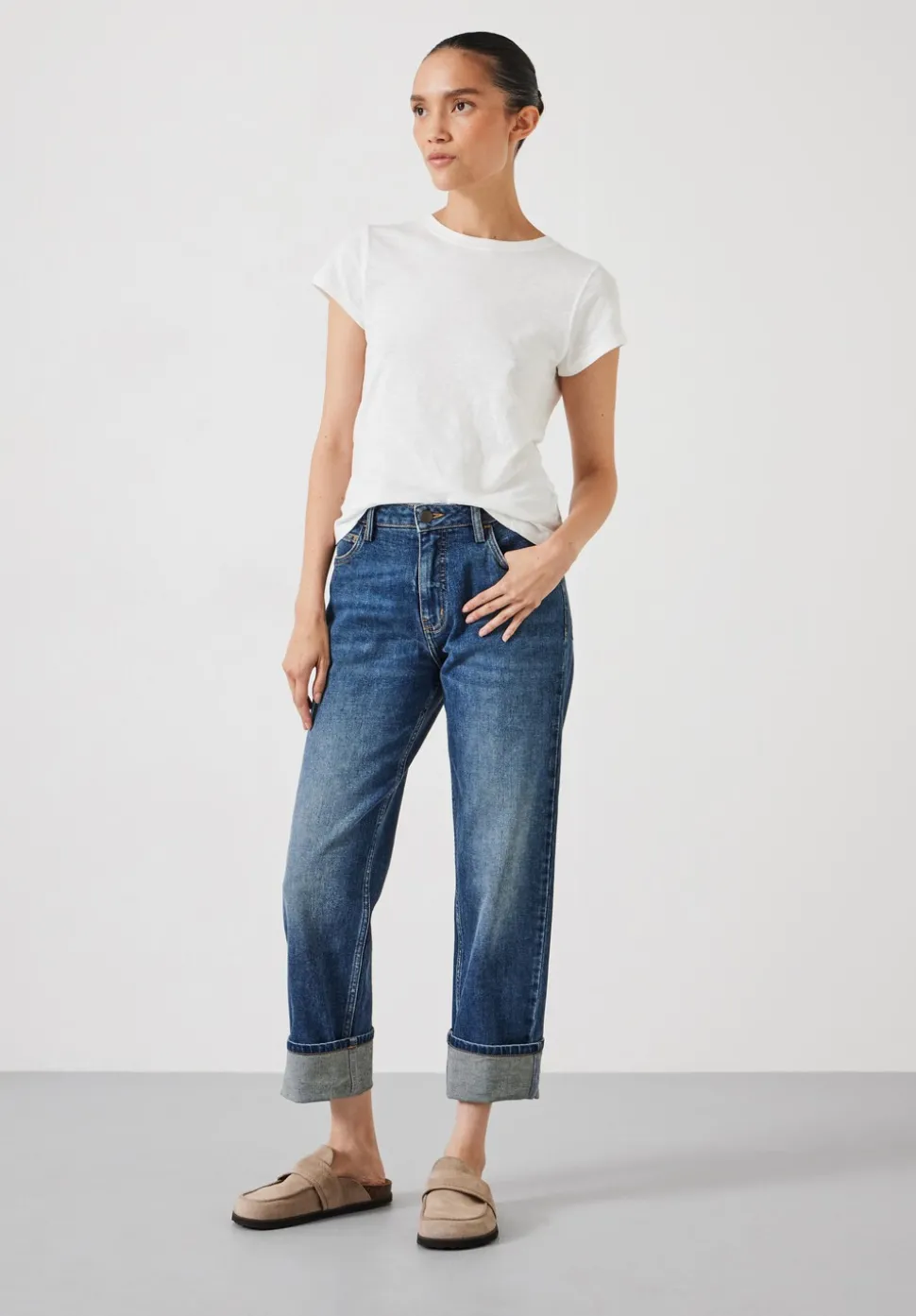 Agnes Straight Leg Jeans