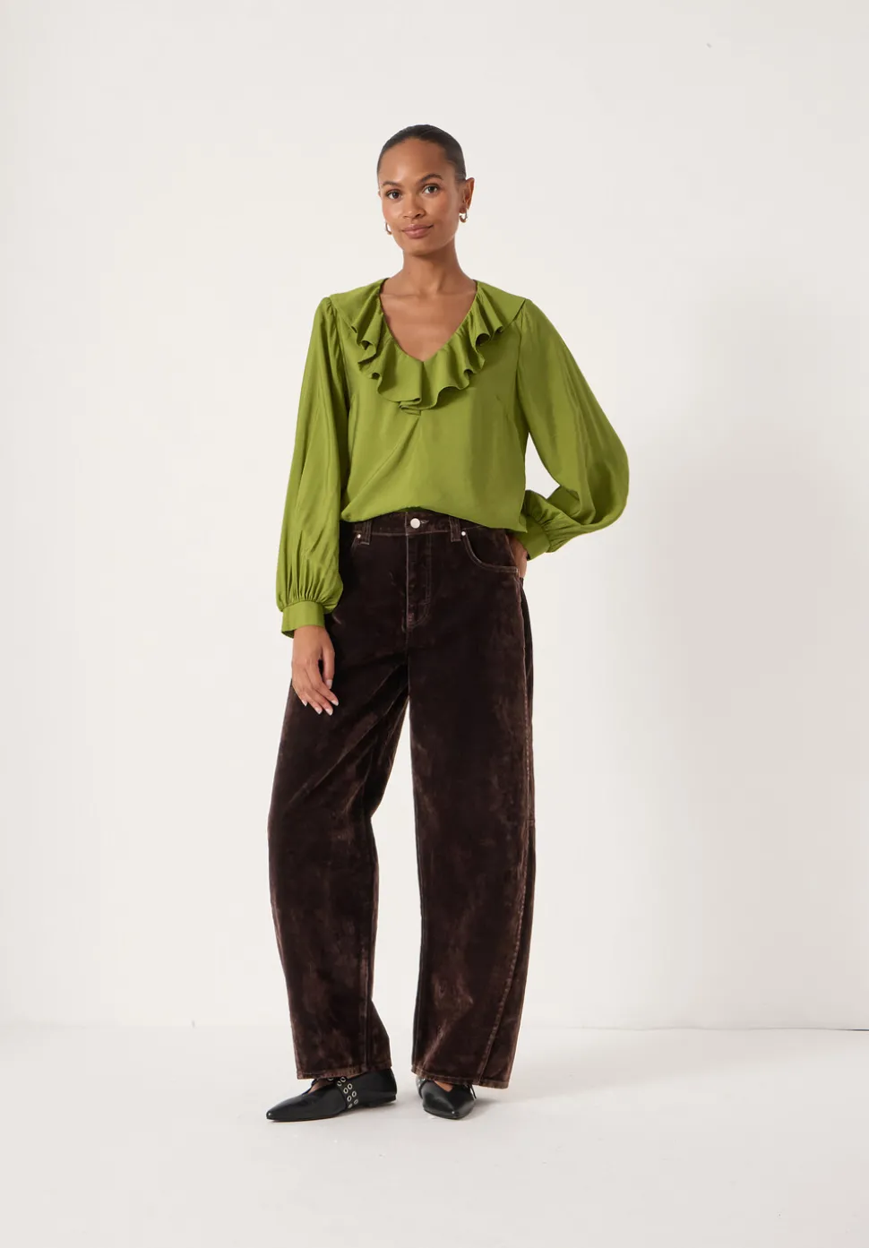 Air Flow Ruffle Blouse