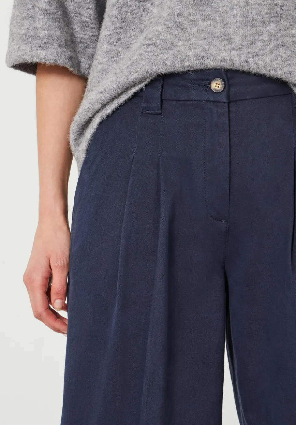 Ali Wide Chino Trousers