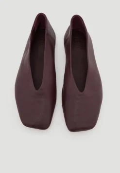 Asymmetric Leather Ballet Flats