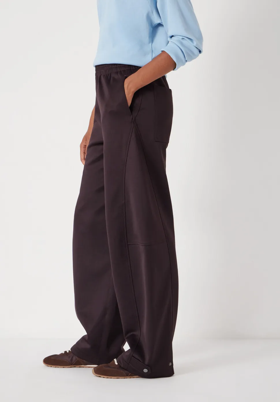 Barrel Leg Jogger