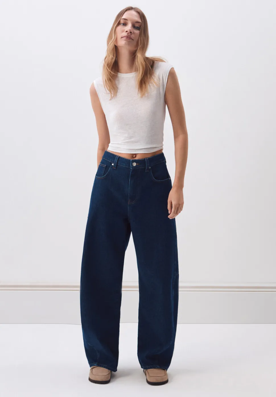 Bree Horseshoe Barrel Leg Jeans