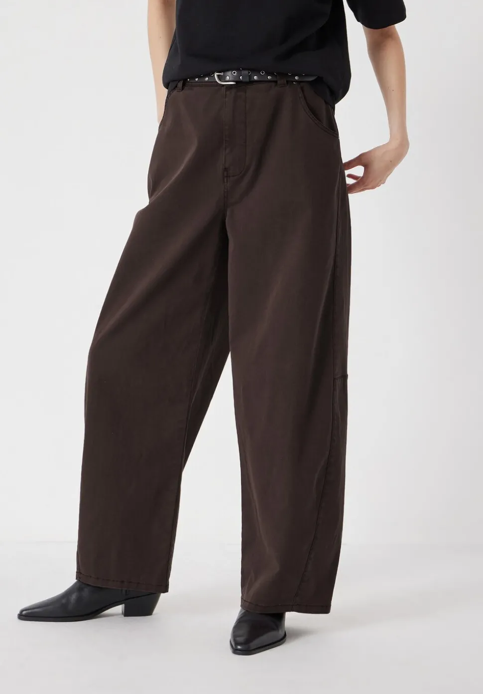 Bree Horseshoe Barrel Leg Trouser