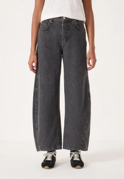 Bree Horseshoe Barrel Leg Jeans