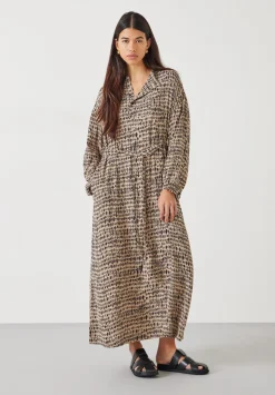 Camila Relaxed Print Midi Dress
