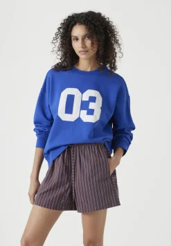 Collegiate 03 Graphic Sweatshirt