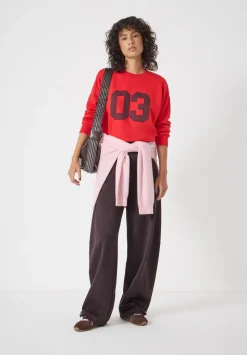 Collegiate 03 Graphic Sweatshirt