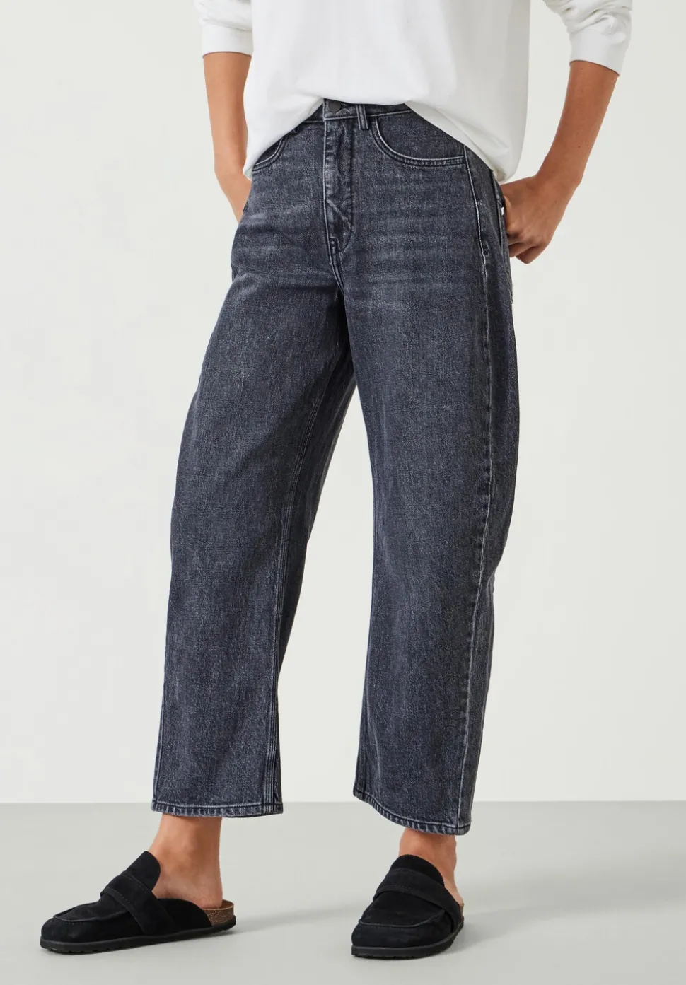 Cordelia Barrel Leg Jeans