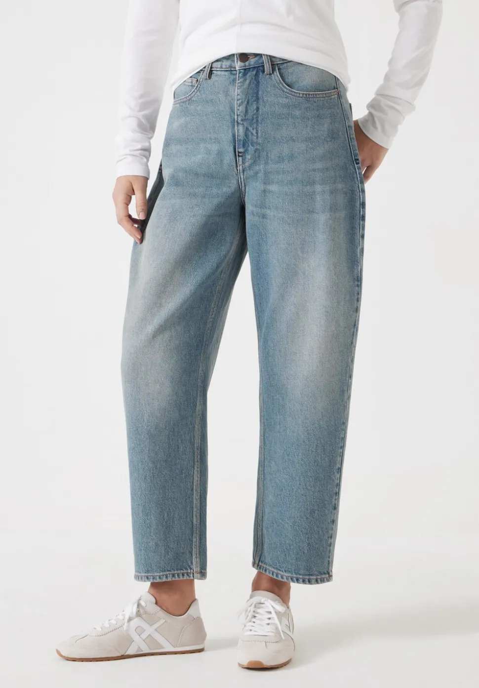 Cordelia Barrel Leg Jeans