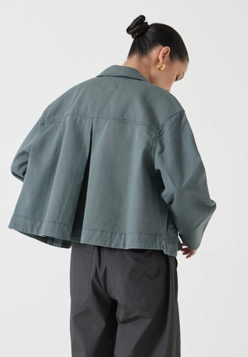 Cotton Barrel Sleeve Swing Jacket