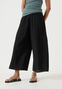 Crinkle Wide Leg Cropped Trousers
