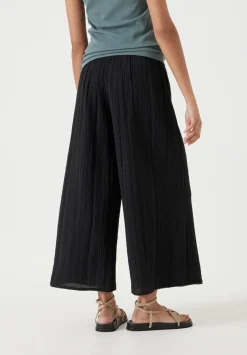 Crinkle Wide Leg Cropped Trousers