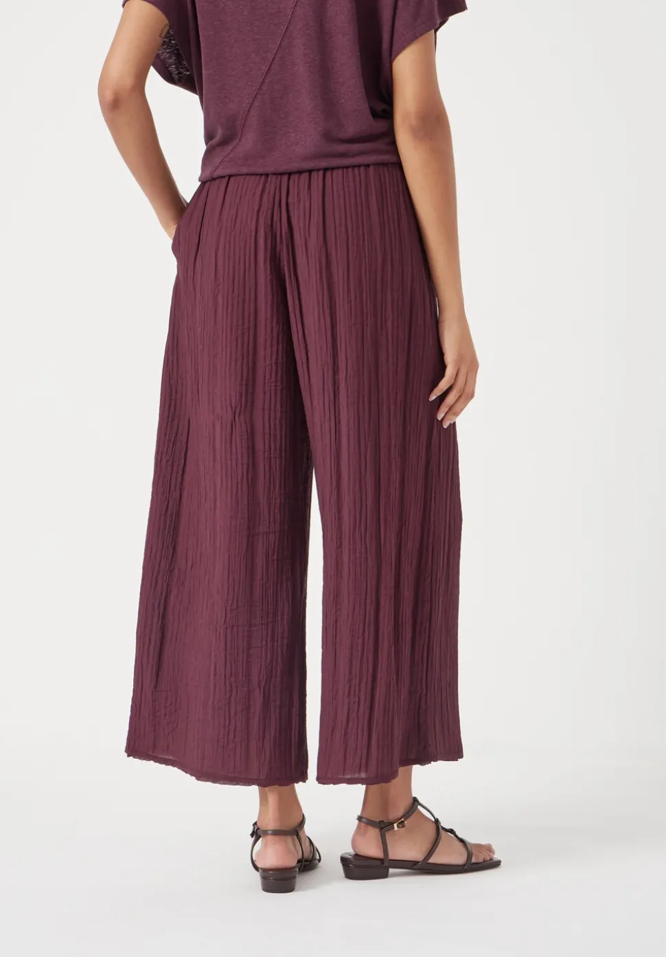 Crinkle Wide Leg Cropped Trousers