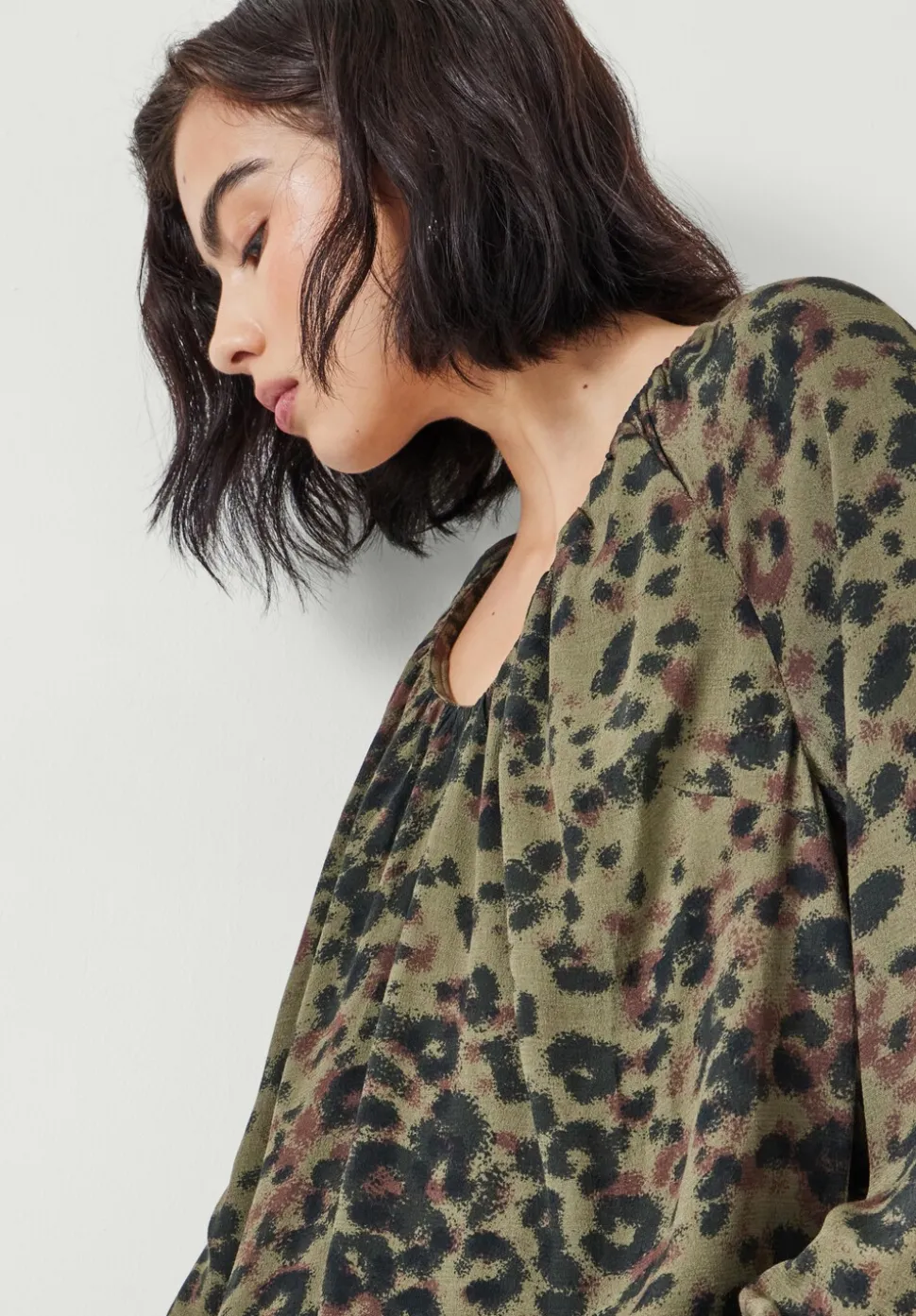 Elise V-Neck Printed Blouse