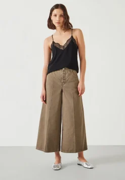 Ella Wide Leg Cropped Jeans