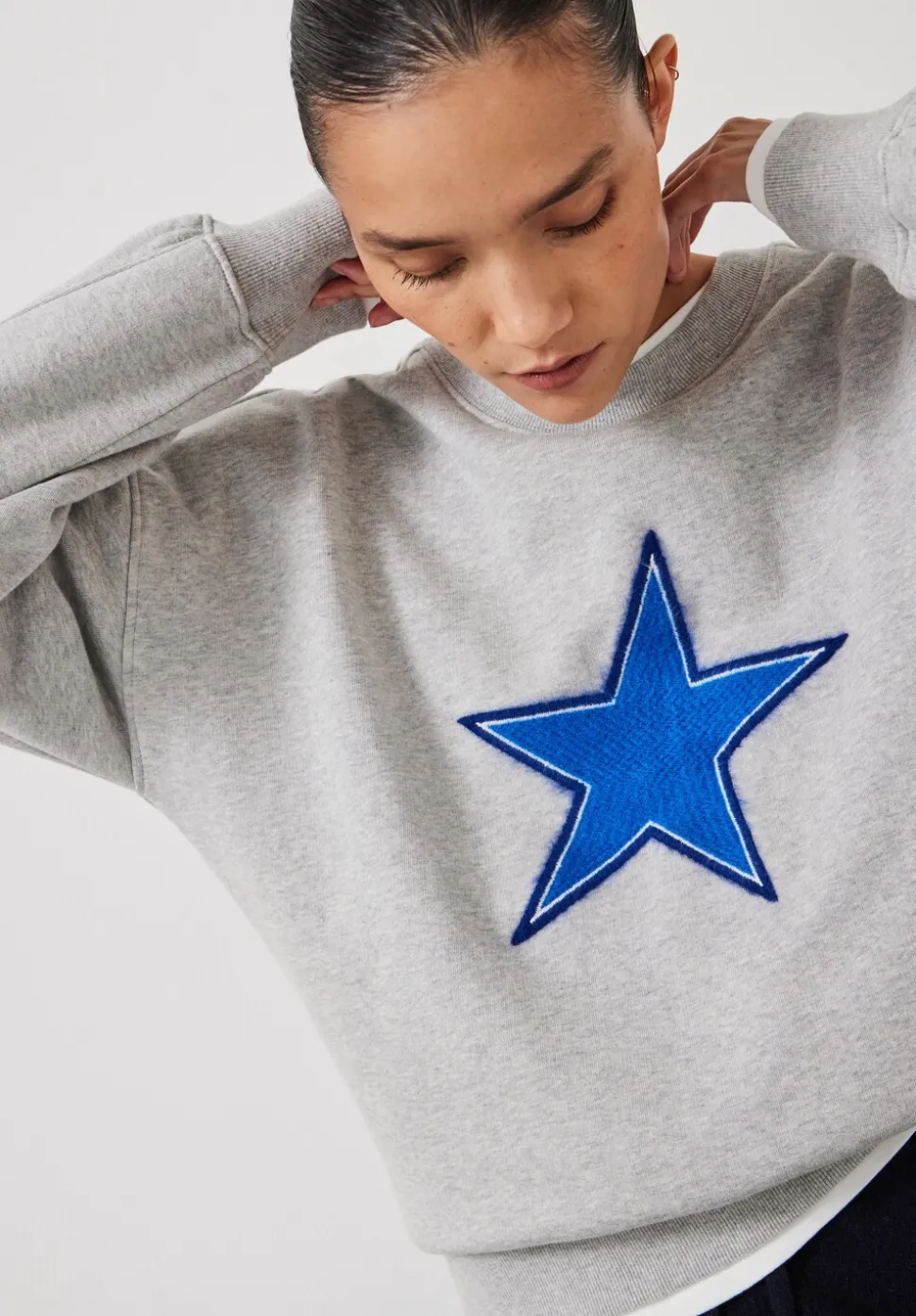 Embroidered Star Relaxed Sweatshirt