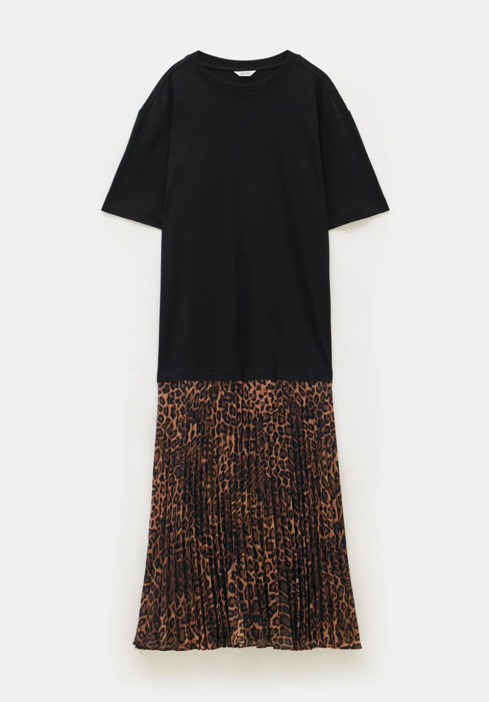 Esme Short Sleeve Pleated Midi Dress