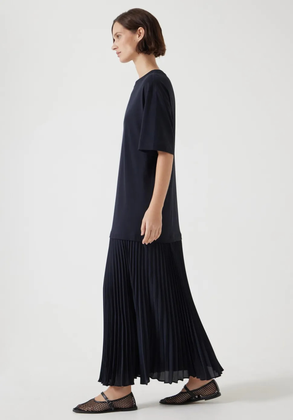 Esme Short Sleeve Pleated Midi Dress