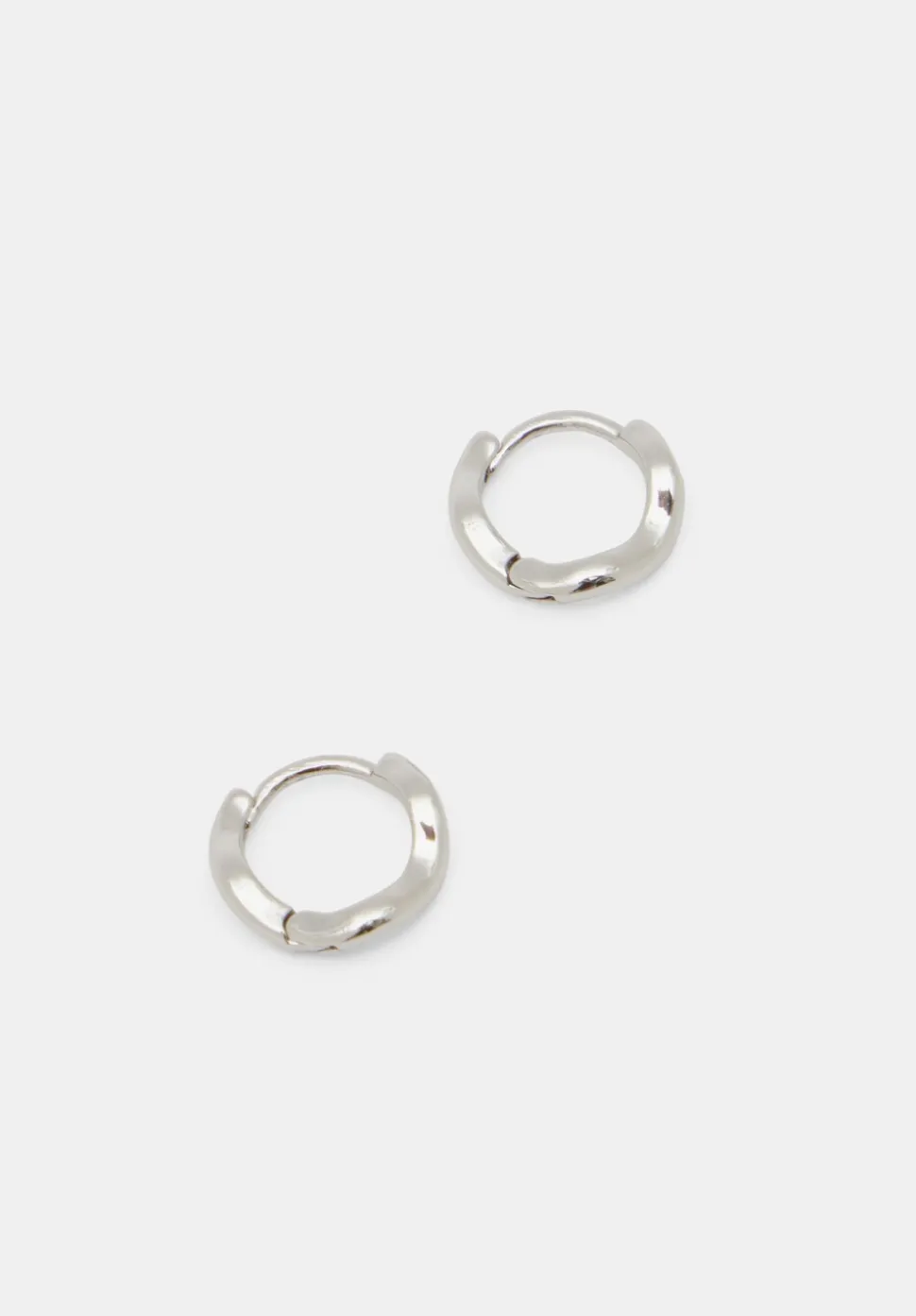 Fern Twist Huggie Earrings