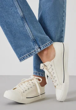 Finley Canvas Trainers