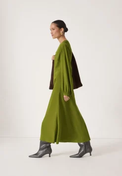 Grace V-Neck Long Sleeve Dress