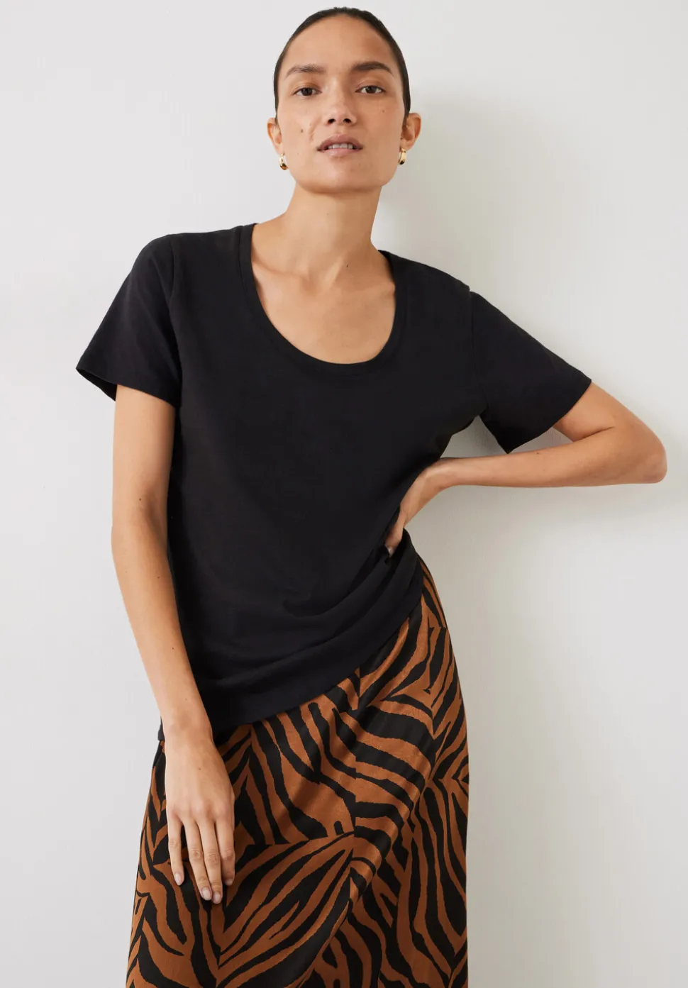 Hari Scoop Neck Cotton Slub T-Shirt