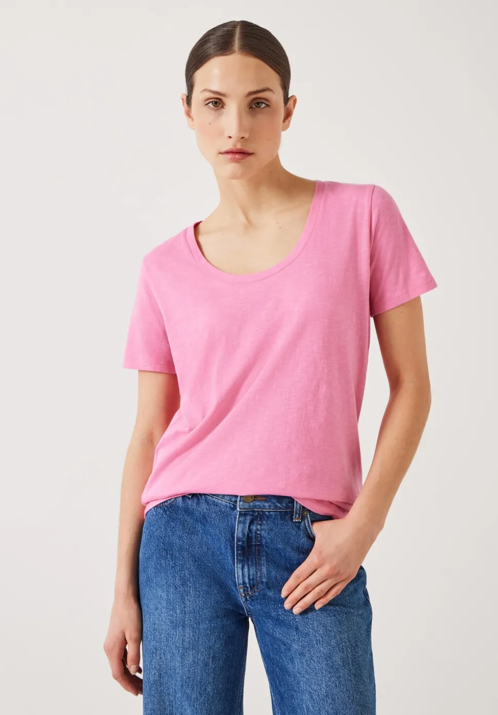 Hari Scoop Neck Cotton Slub T-Shirt