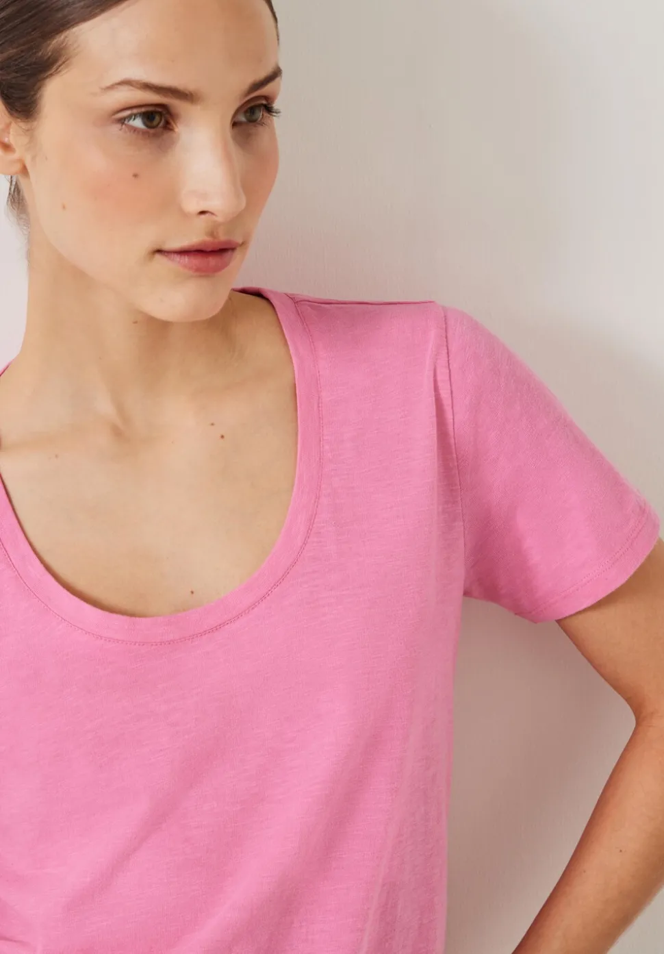 Hari Scoop Neck Cotton Slub T-Shirt
