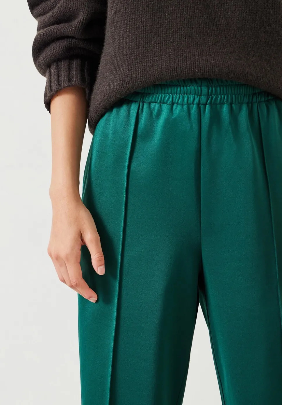 Harrison Pintuck Joggers
