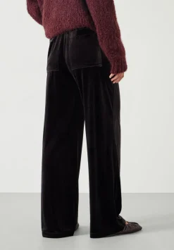 Harrison Velvet Pintuck Joggers