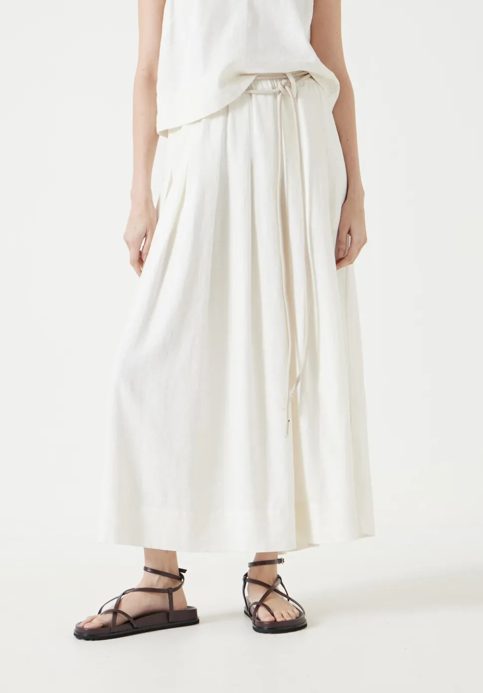 Ivy Pleated Linen Blend Midi Skirt