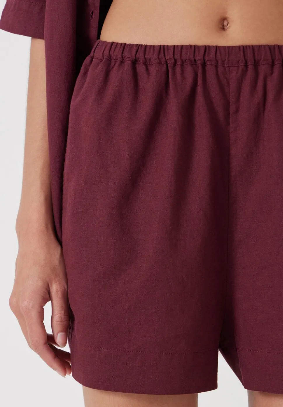 Lana Linen Blend Shorts