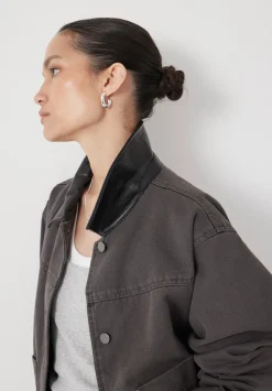 Leather Collar Cropped Jacket