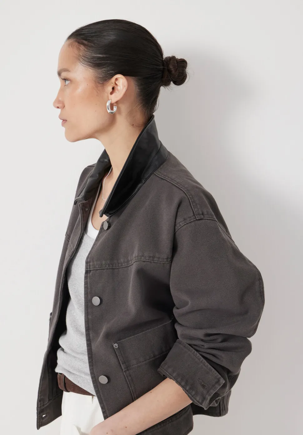 Leather Collar Cropped Jacket