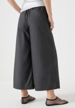 Lightweight Cotton Wide Leg Cropped Trousers