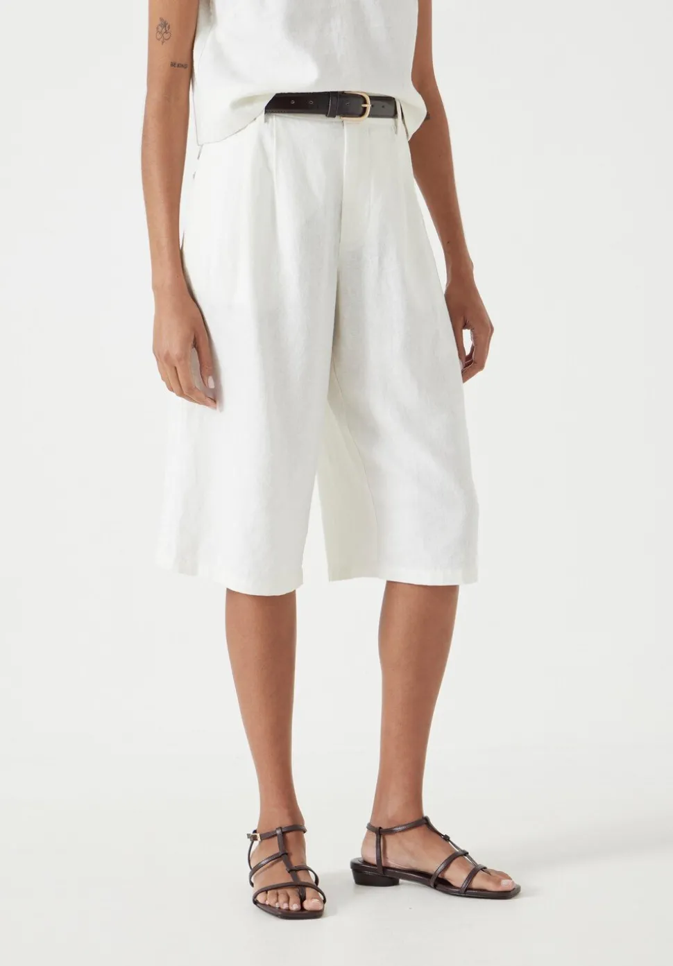 Linen Blend Lya Bermuda Shorts
