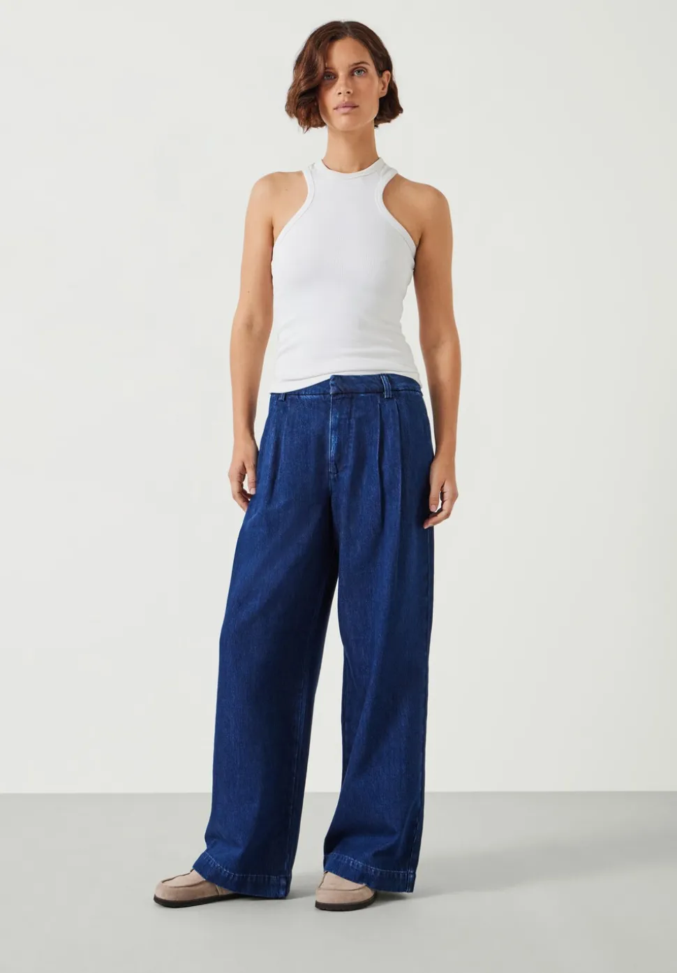 Lya Pleated Wide Leg Jeans