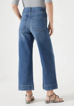 Marla Cropped Jean