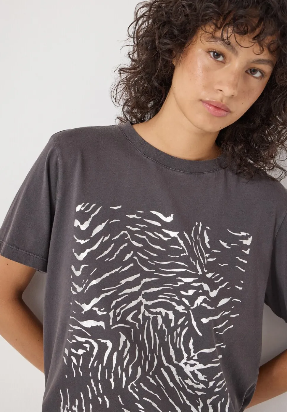 Metallic Tiger Graphic T-Shirt