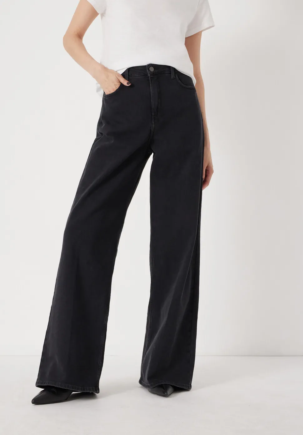 Nessa Wide Leg Jeans
