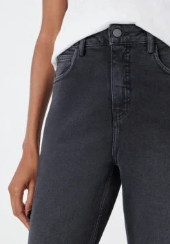 Nina Straight Crop Jeans