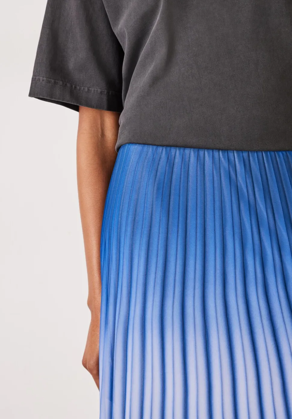 Olivia Maxi Ombre Pleat Skirt
