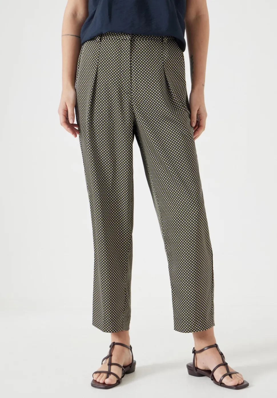 Printed Tapered Trousers