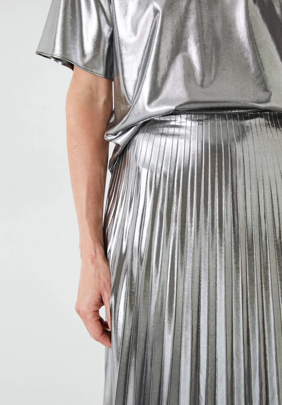 Raven Pleated Maxi Skirt