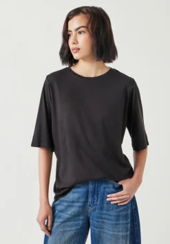 Reece Drapey T-Shirt