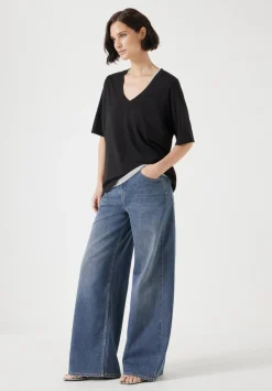 Reece V Neck Drapey T-Shirt