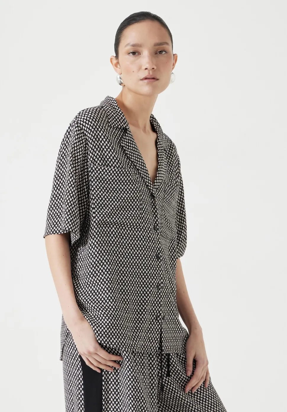 Revere Collar Short Sleeve Shirt