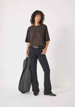 Romina Leopard Print T-Shirt