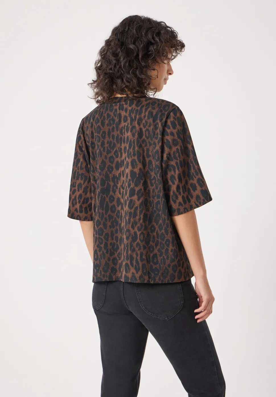 Romina Leopard Print T-Shirt