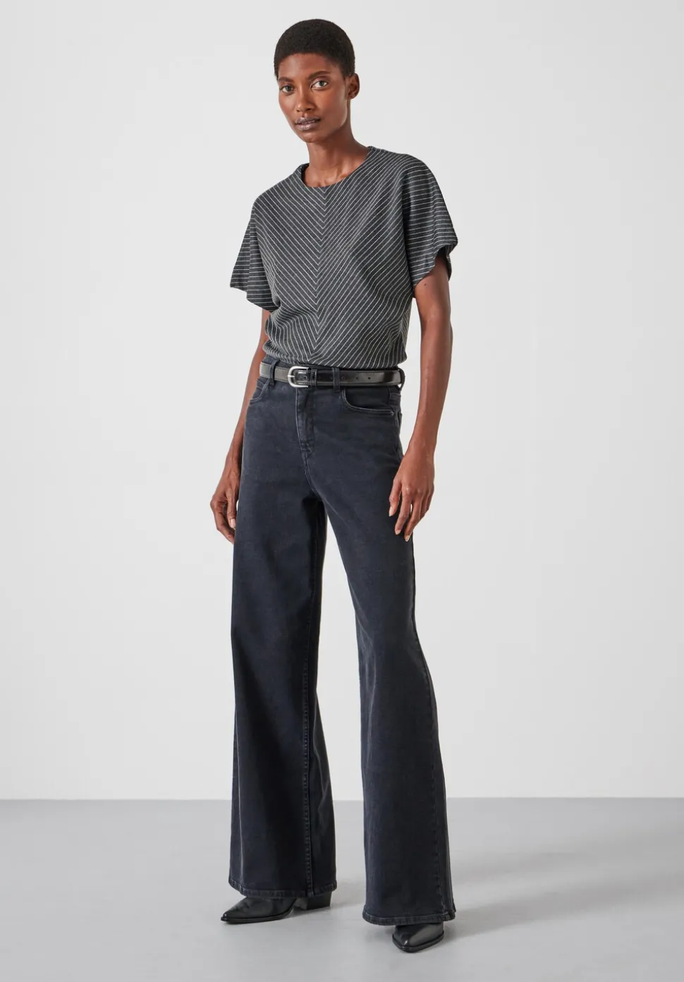 Seam Detail Short Sleeve Top